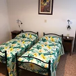 Da Geanina E Rocco Mesola